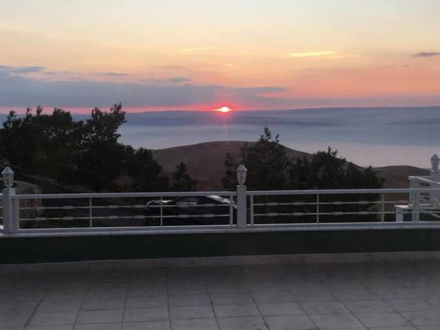 Golden Rays Chalet Мадаба Экстерьер фото